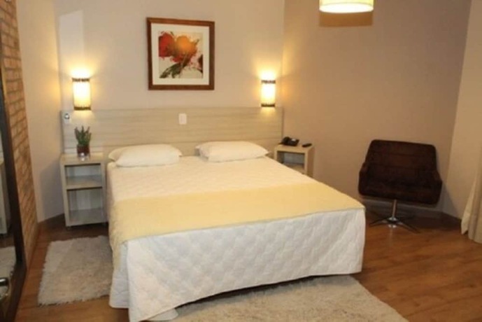 Imagen de la habitación del Hotel Di Capri. Foto 7