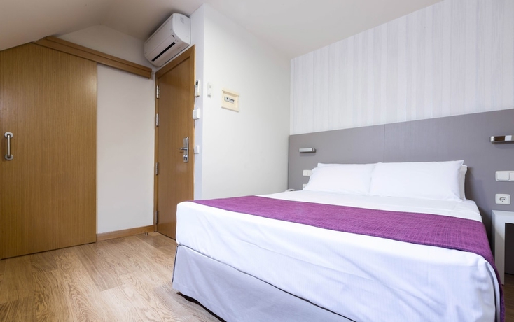 Imagen de la habitación del Hotel Di Carlo Hotels Madrid. Foto 5