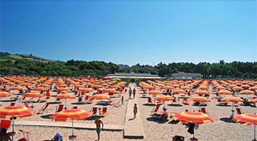 Imagen de los exteriores del Hotel Di Nardo. Foto 9