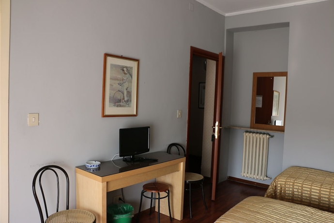 Imagen de la habitación del Hotel Di Porta Romana. Foto 5