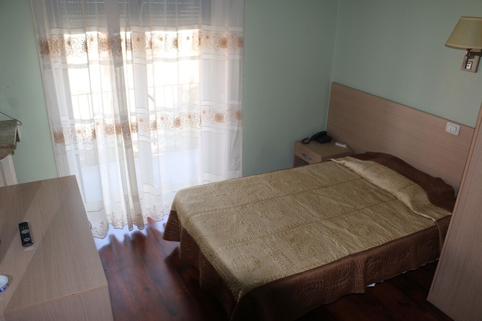 Imagen de la habitación del Hotel Di Porta Romana. Foto 6