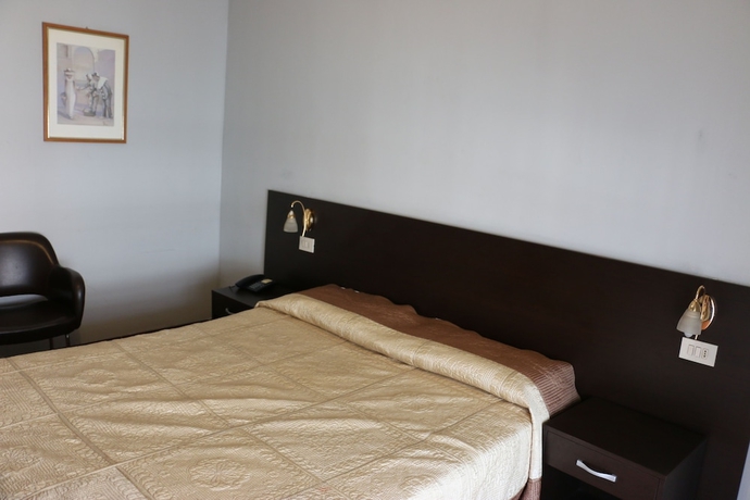 Imagen de la habitación del Hotel Di Porta Romana. Foto 8