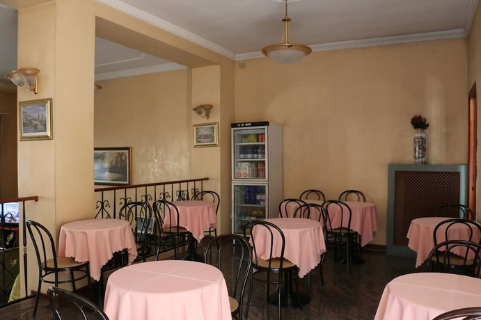 Imagen del bar/restaurante del Hotel Di Porta Romana. Foto 3