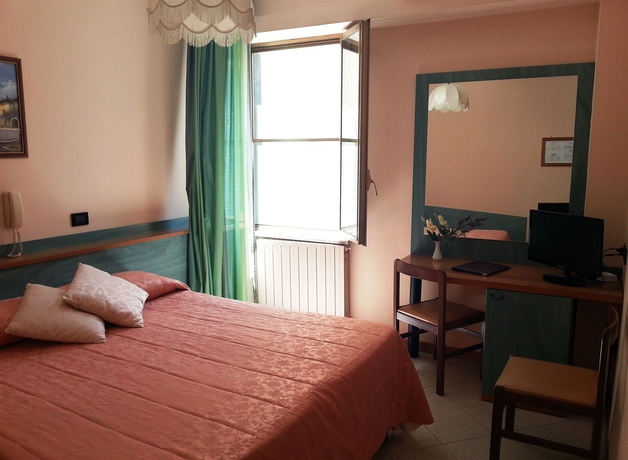 Imagen de la habitación del Hotel Di Stefano. Foto 4