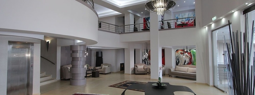 Imagen de los interiores del Hotel Di Tania. Foto 17