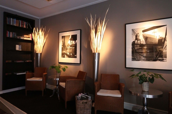 Imagen de los interiores del Hotel Dialog Villan. Foto 19