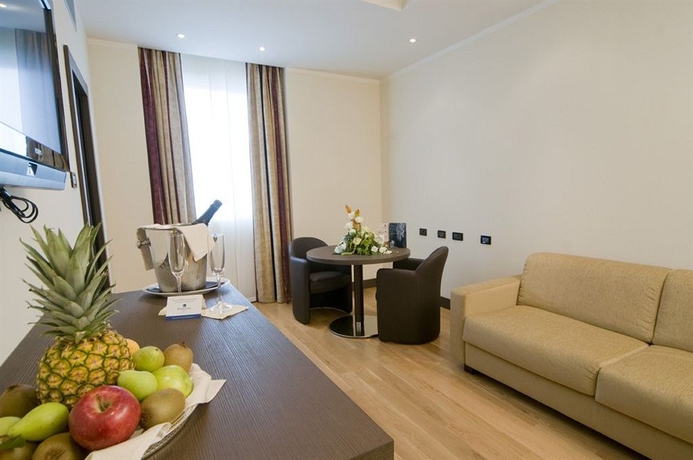 Imagen de los interiores del Hotel Diamante, Alessandria. Foto 13