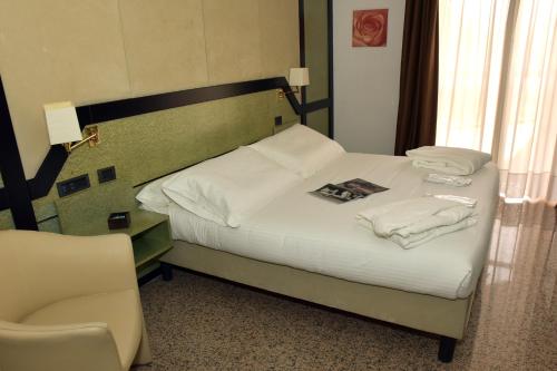 Imagen de la habitación del Hotel Diamante, Corbetta. Foto 7