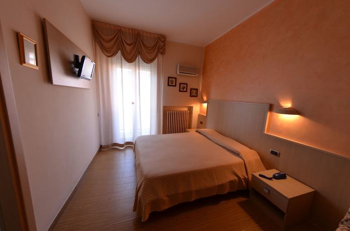 Imagen de la habitación del Hotel Diamante, Francavilla al Mare. Foto 3