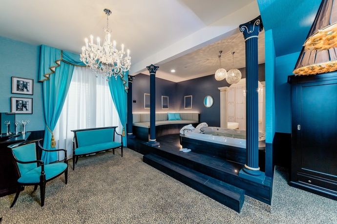 Imagen de la habitación del Hotel Diamante Mhotel. Foto 7