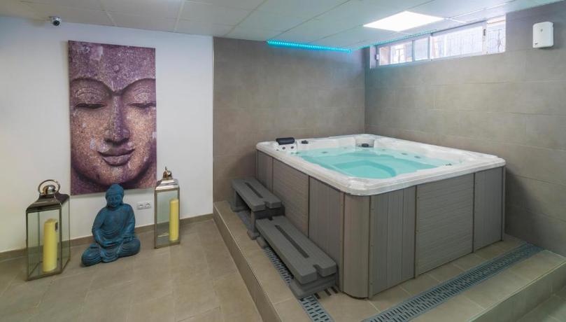 Imagen general del Hotel Diamante, Paguera. Foto 9