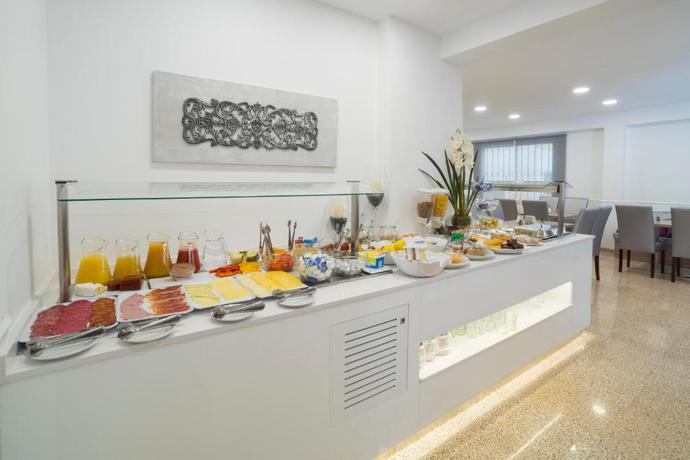 Imagen general del Hotel Diamante, Paguera. Foto 18