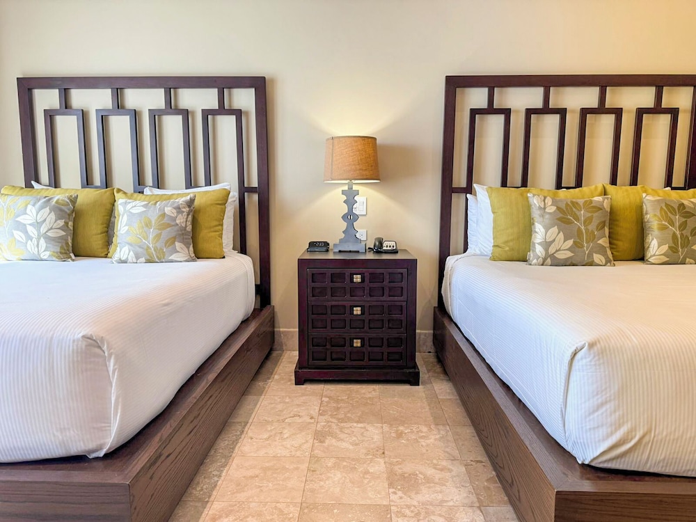 Imagen de la habitación del Hotel Diamante Resort Cabo San Lucas. Foto 4