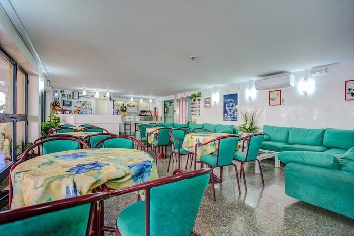 Imagen de los interiores del Hotel Diamante, Rimini. Foto 18