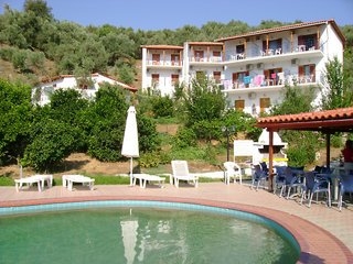 Imagen general del Hotel Diamantis. Foto 1