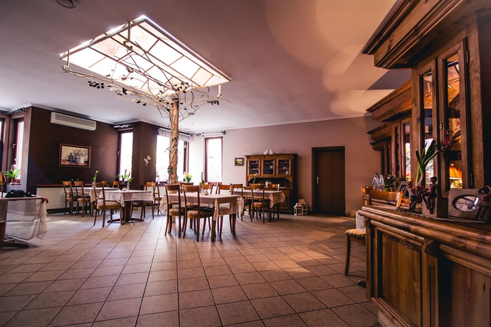 Imagen del bar/restaurante del Hotel Diament Economy Gliwice. Foto 6