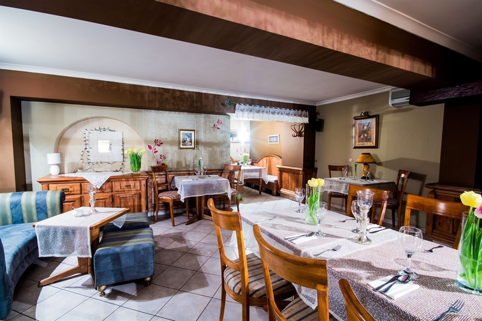 Imagen del bar/restaurante del Hotel Diament Economy Gliwice. Foto 7