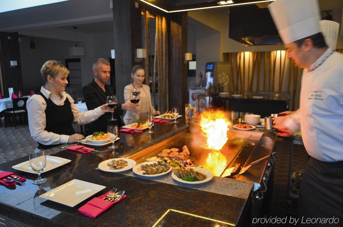 Imagen del bar/restaurante del Hotel Diament Zabrze. Foto 2
