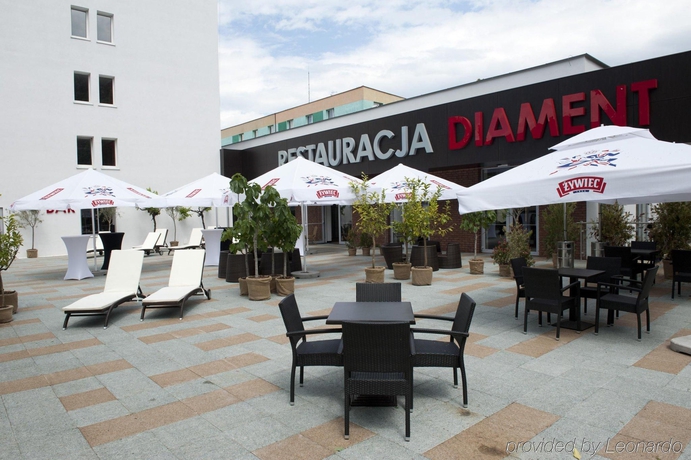 Imagen de los exteriores del Hotel Diament Zabrze. Foto 10