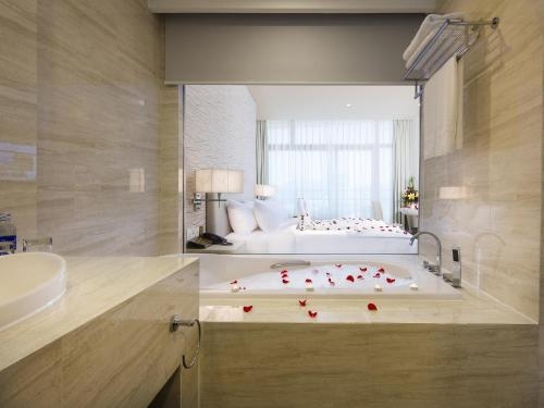 Imagen general del Hotel Diamond Bay. Foto 3