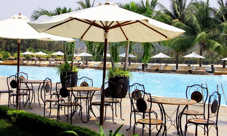 Imagen de los exteriores del Hotel Diamond Bay Resort and Spa. Foto 7