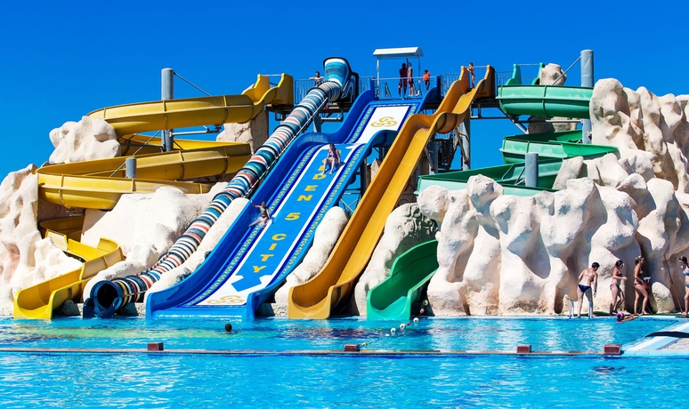Imagen de la piscina del Hotel Diamond Beach. Foto 7