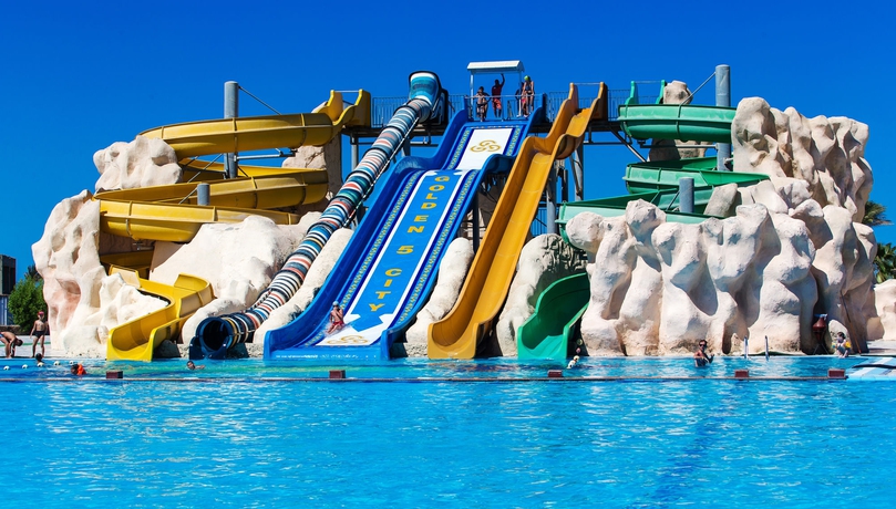 Imagen de la piscina del Hotel Diamond Beach. Foto 8