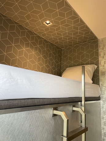 Imagen de la habitación del Hotel Diamond Capsule Amsterdam South. Foto 15