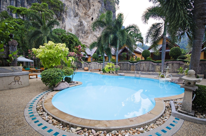 Imagen de la piscina del Hotel Diamond Cave Resort. Foto 11