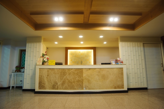 Imagen de los interiores del Hotel Diamond City Place. Foto 19
