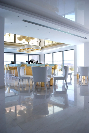 Imagen del bar/restaurante del Hotel Diamond Deluxe Wellness and Spa - Adults Only. Foto 2