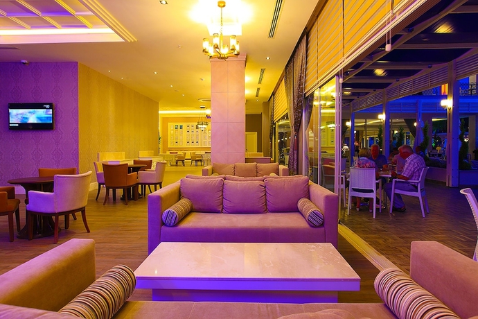 Imagen de los interiores del Hotel Diamond Elite and Spa - Adults Only. Foto 14