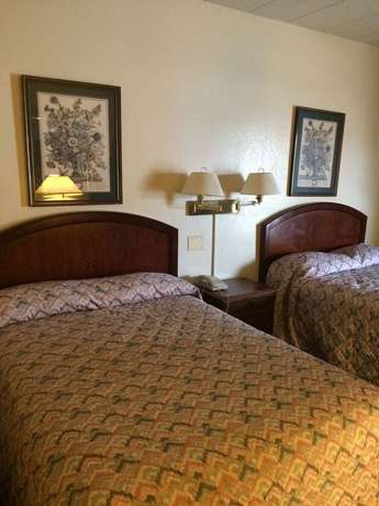 Imagen de la habitación del Hotel Diamond Inn And Suites. Foto 3