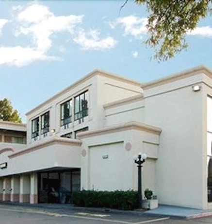 Imagen general del Hotel Diamond Inn And Suites. Foto 1
