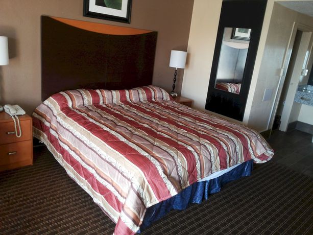 Imagen de la habitación del Hotel Diamond Inn And Suites. Foto 17