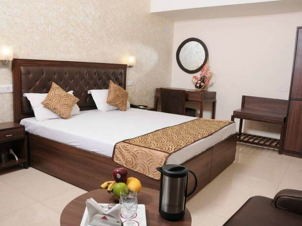 Imagen de la habitación del Hotel Diamond Inn, Chandigarh. Foto 2
