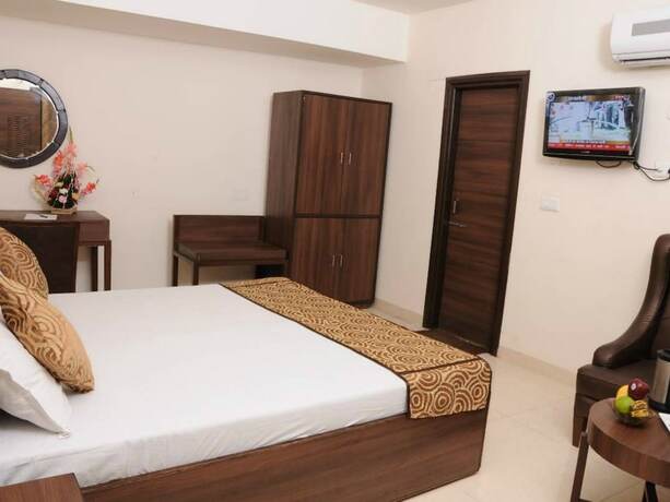 Imagen de la habitación del Hotel Diamond Inn, Chandigarh. Foto 4