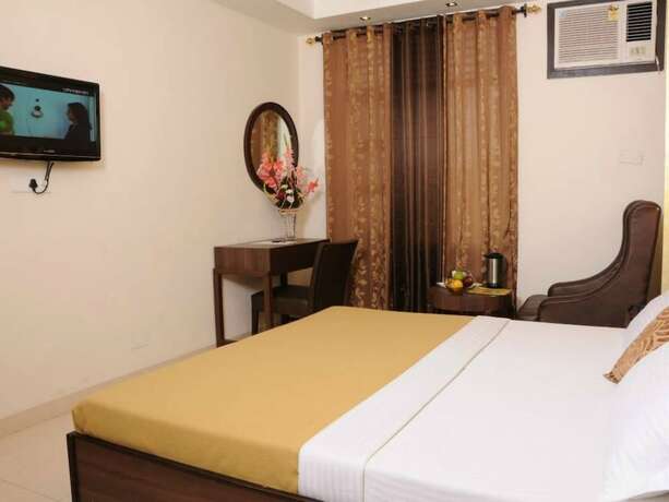 Imagen de la habitación del Hotel Diamond Inn, Chandigarh. Foto 6