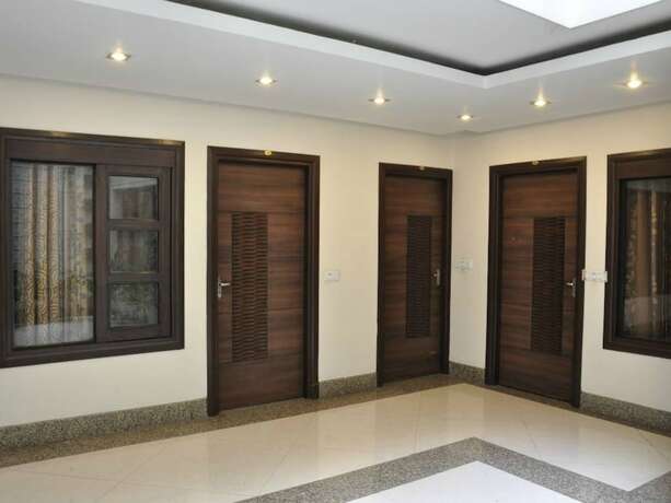 Imagen de los interiores del Hotel Diamond Inn, Chandigarh. Foto 8