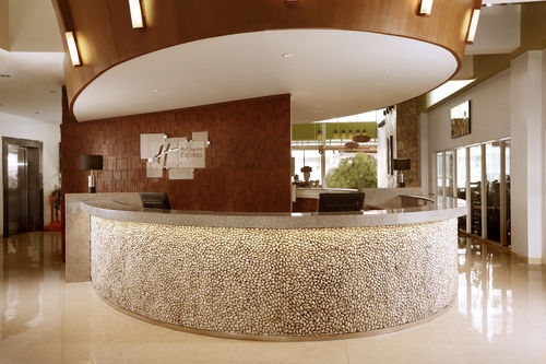 Imagen de los interiores del Hotel Diamond Kuta Bali. Foto 9