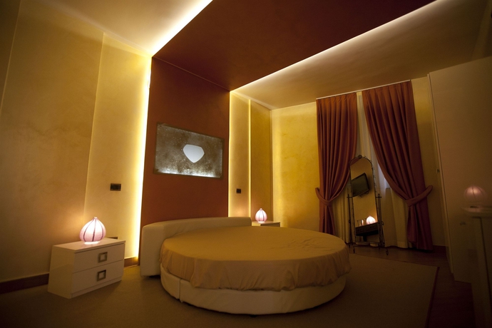 Imagen de la habitación del Hotel Diamond, N&aacute;poles. Foto 5