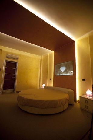 Imagen de la habitación del Hotel Diamond, N&aacute;poles. Foto 10