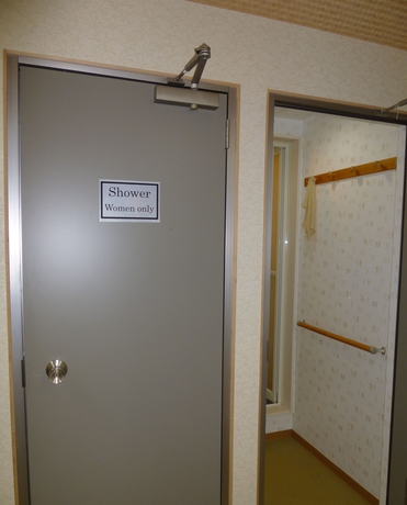 Imagen de la piscina del Hotel Diamond, Osaka. Foto 6