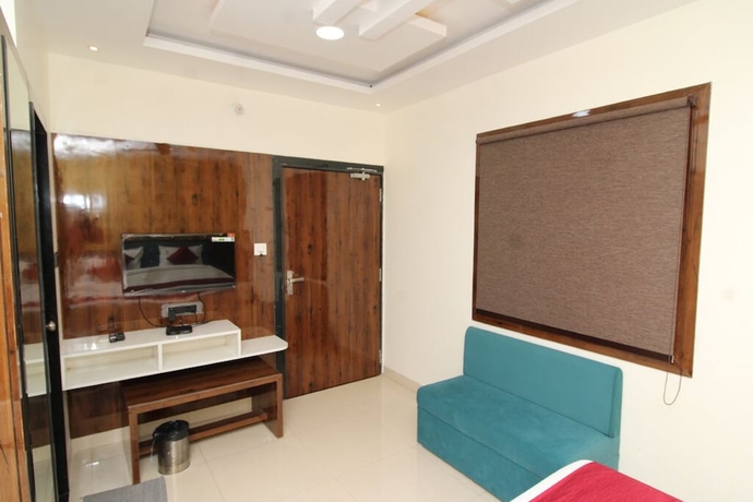 Imagen de la habitación del Hotel Diamond Palace, Bhopal. Foto 4
