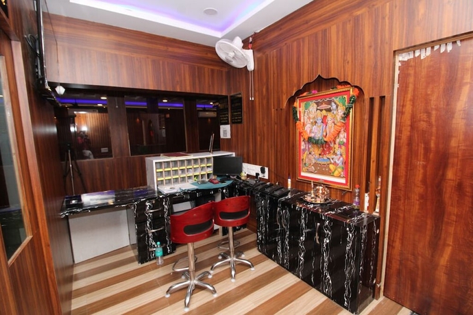 Imagen de los interiores del Hotel Diamond Palace, Bhopal. Foto 19