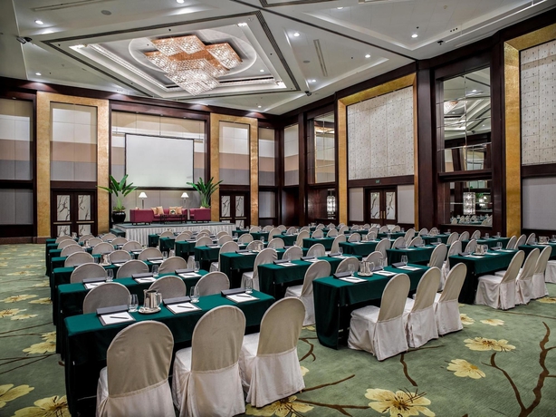 Imagen de los interiores del Hotel Diamond Philippines. Foto 12