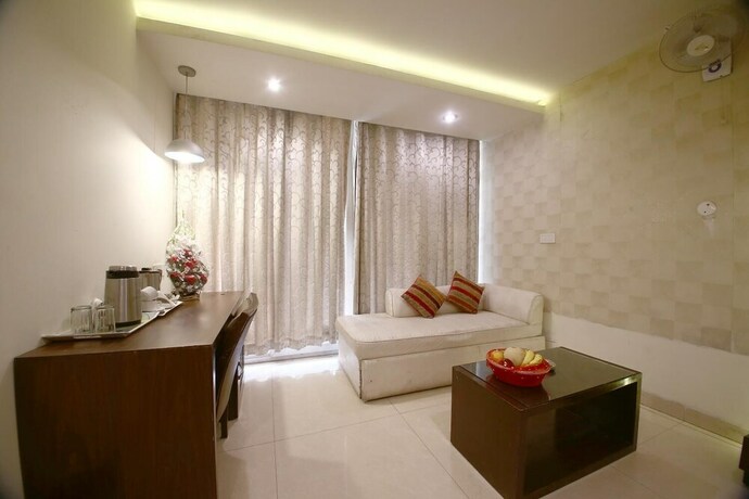 Imagen de la habitación del Hotel Diamond Plaza, Chandigarh. Foto 30