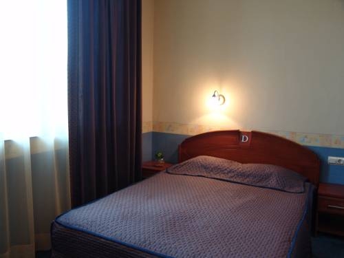 Imagen de la habitación del Hotel Diamond Plaza. Foto 25