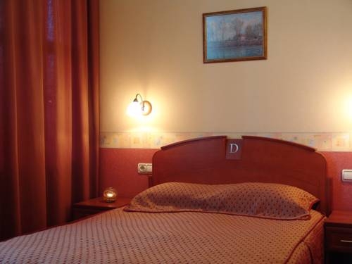 Imagen de la habitación del Hotel Diamond Plaza. Foto 35