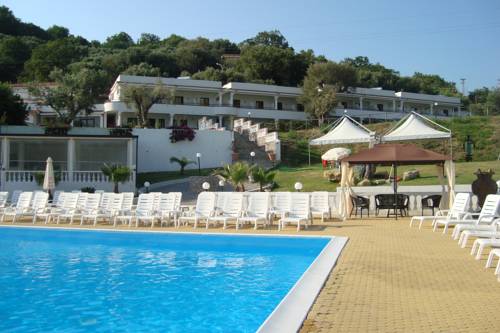 Imagen general del Hotel Diamond Residence, Diamante. Foto 1